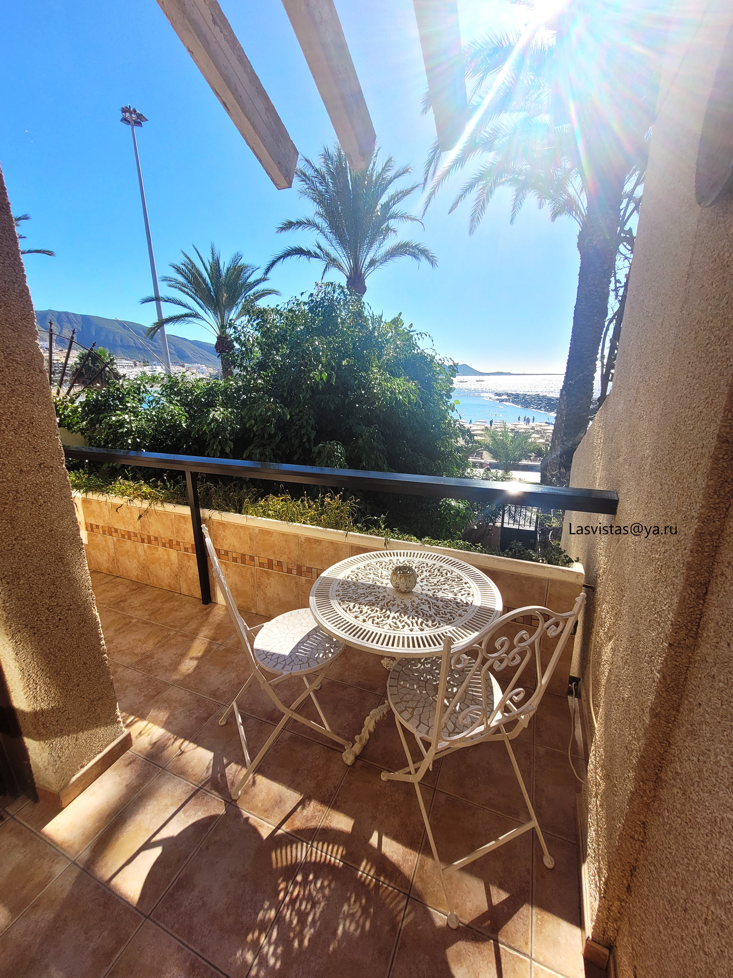 Sunny beach-front  house 