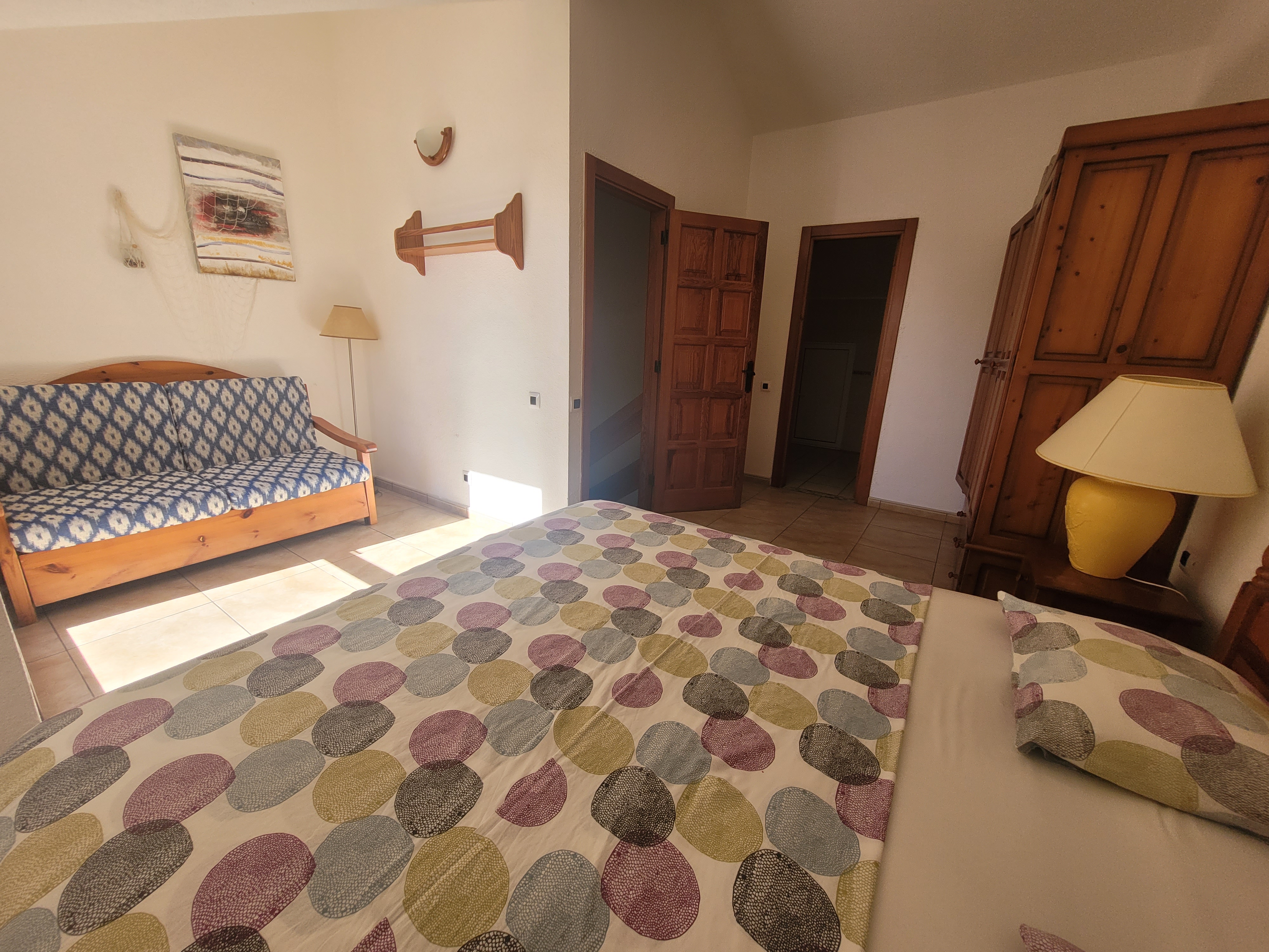 Sunny beach-front  house 