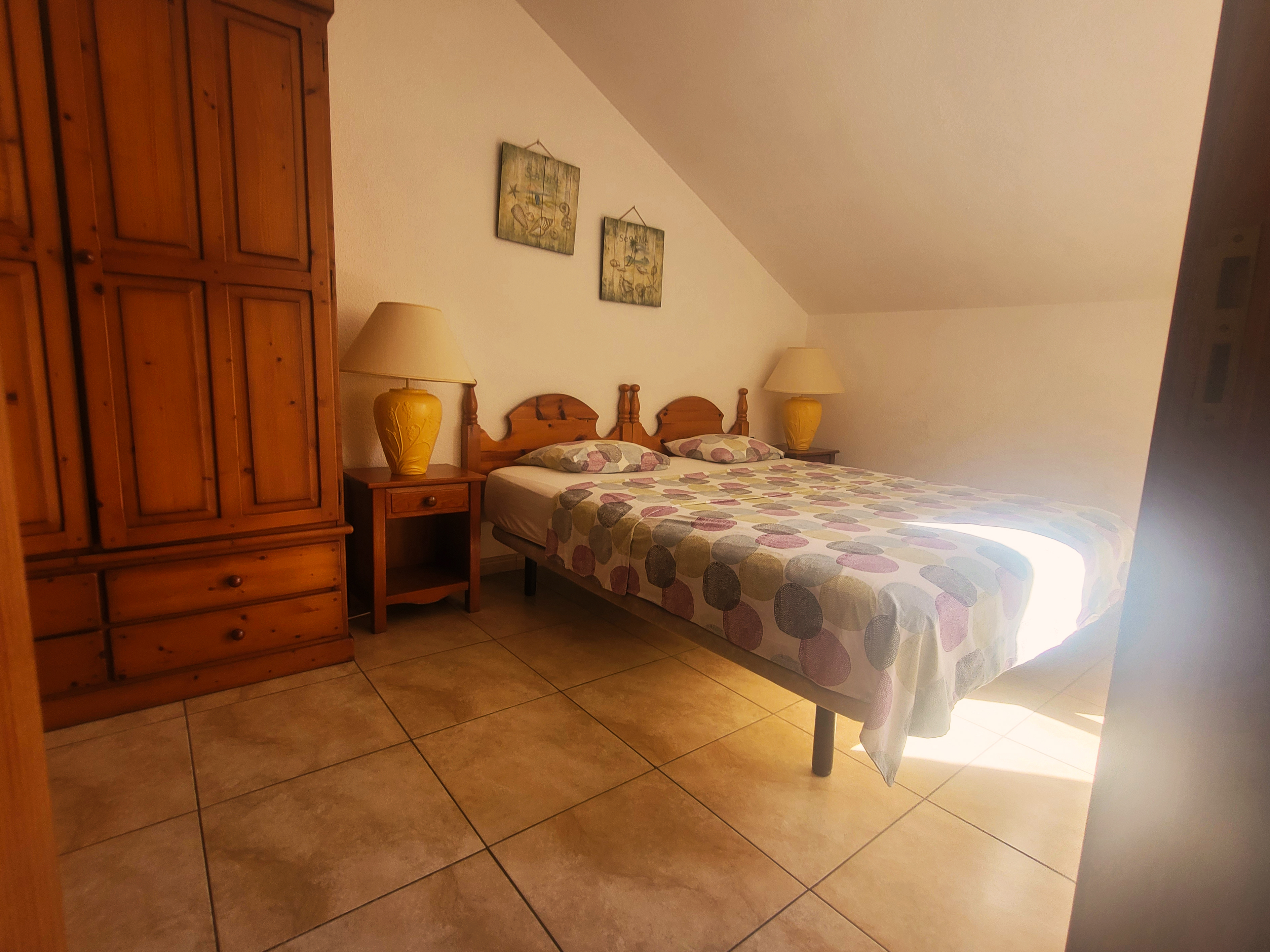 Sunny beach-front  house 