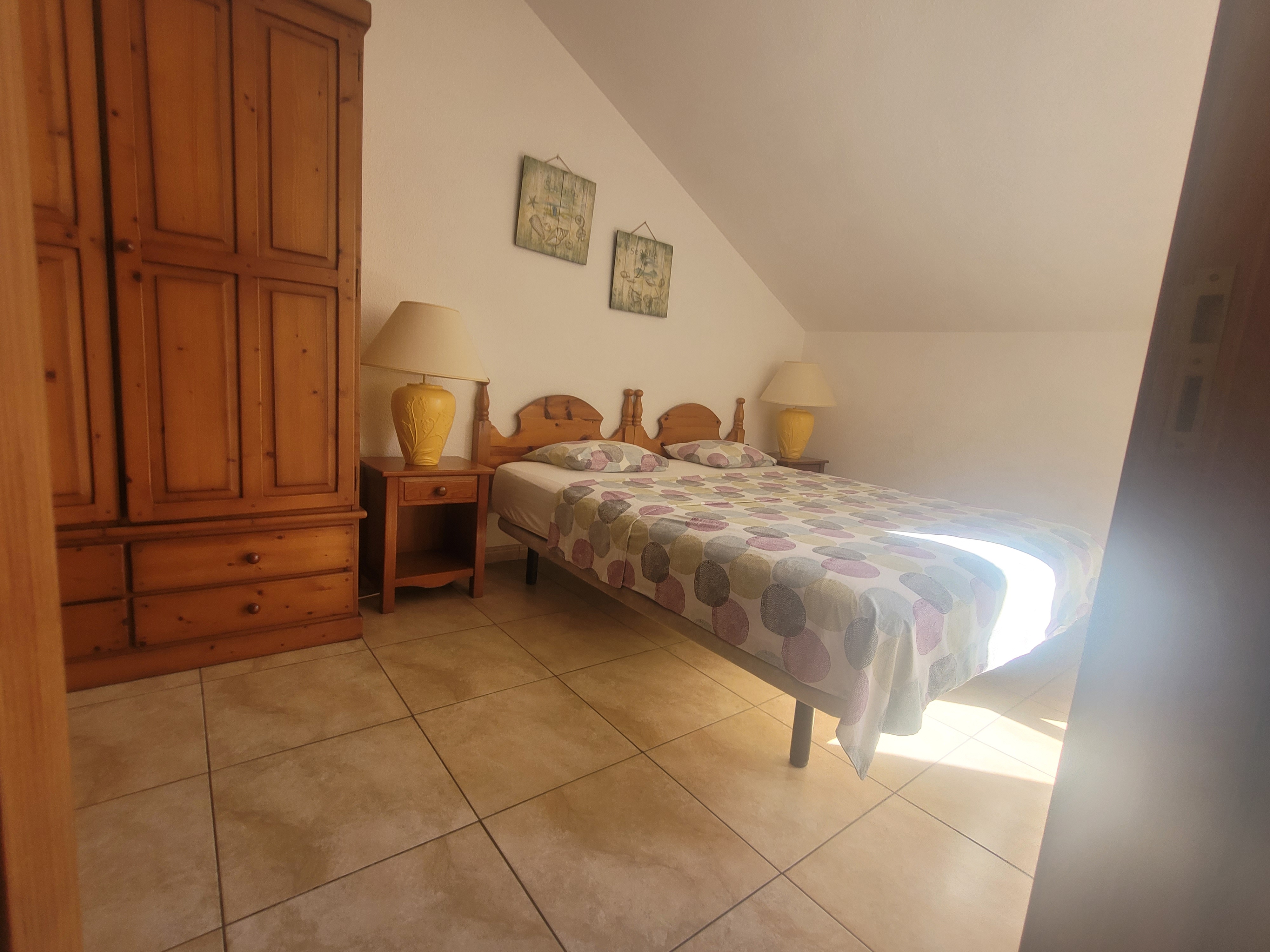 Sunny beach-front  house 