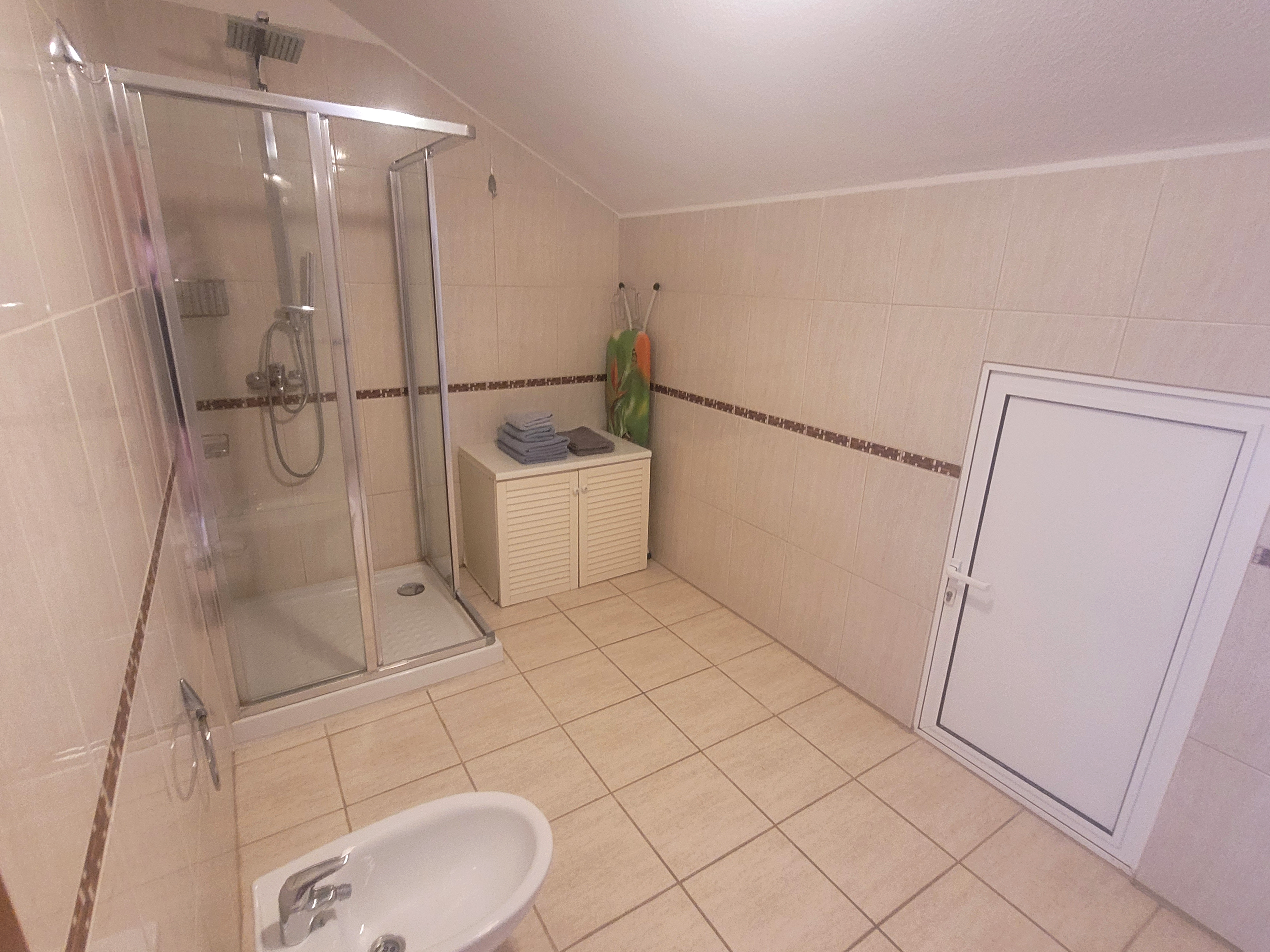 Sunny beach-front  house 