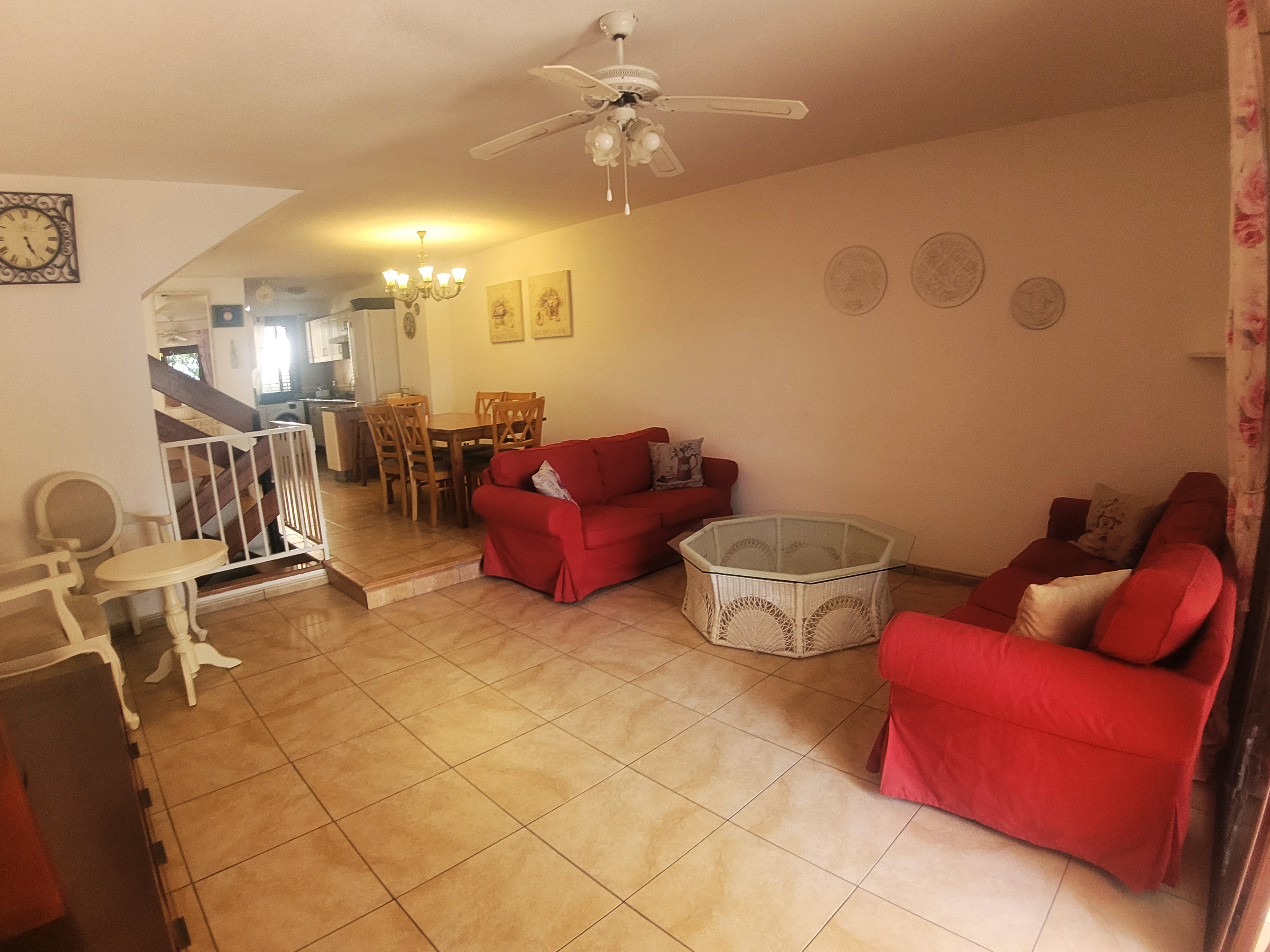 Sunny beach-front  house 