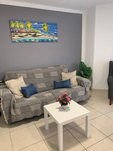 Summerland, new refurbished apartment 